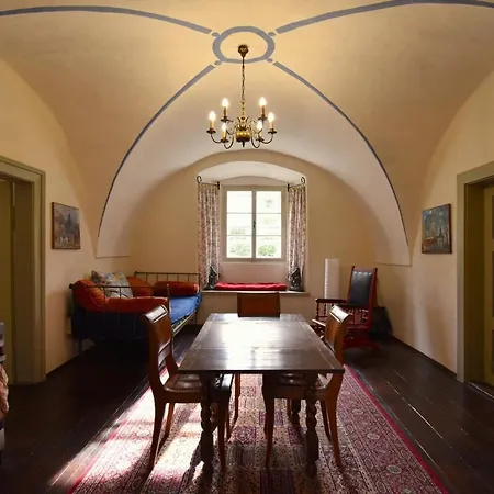 Apartman At Chateau Domousice